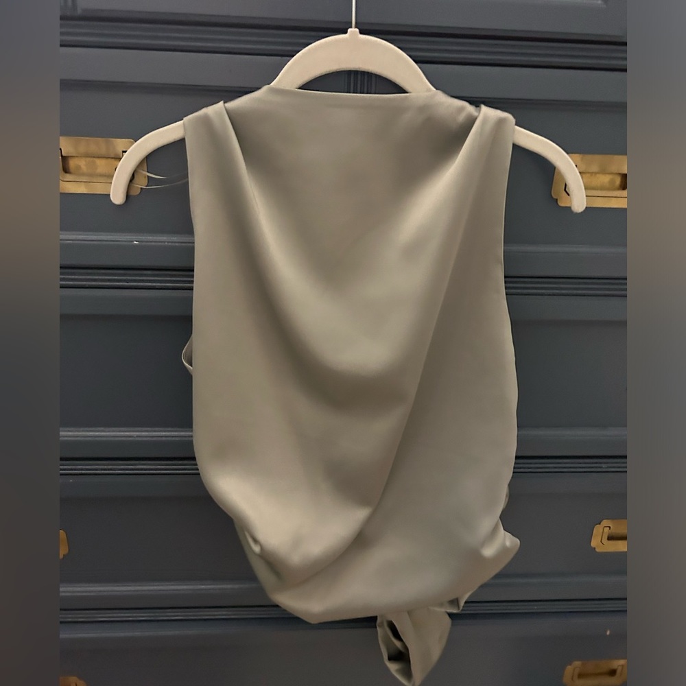 Zara Open Back Satin Effect Top M (Gray/Green)